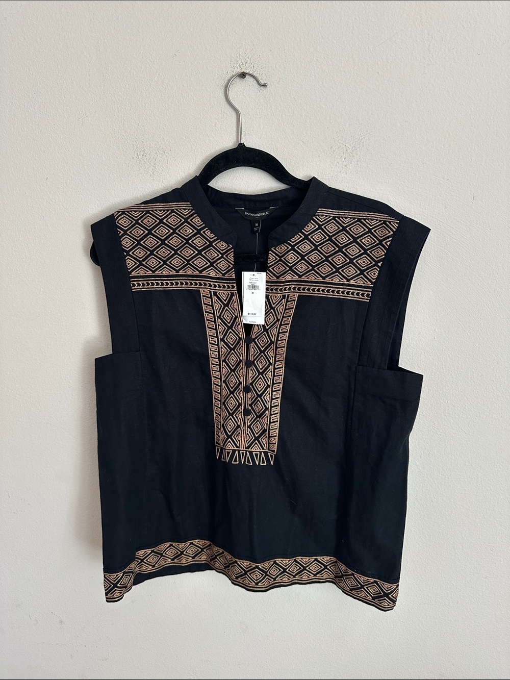Banana Republic Black Tank Top with Tan Geometric Embroidery